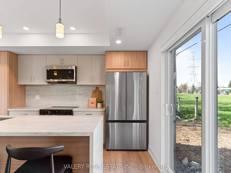 15 Acorn Ave #5 — Photo 13