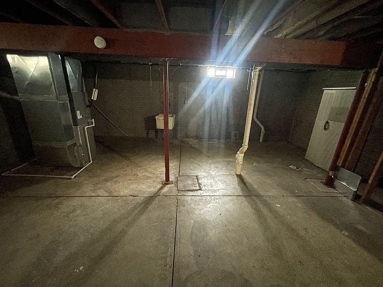 12500 Woodside Ave — Photo 15