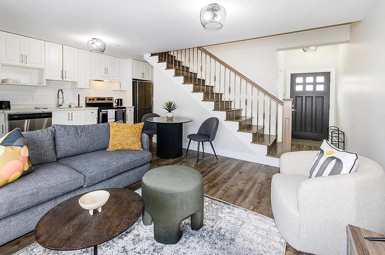 1 bed, 900 sqft, $2,500 — Photo 3
