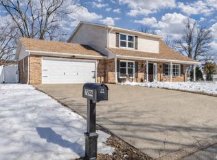 7244 Edgedale Dr, Newburgh, IN 47630