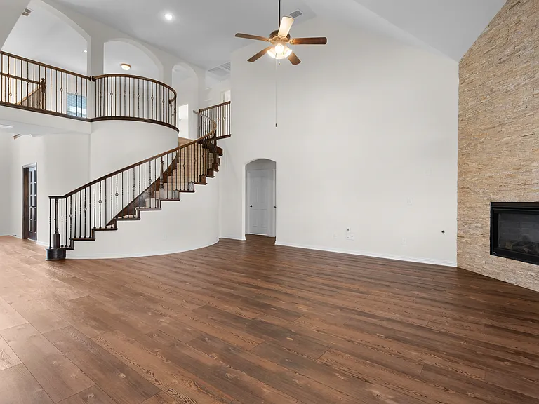 1209 Rogers Pkwy — Photo 17