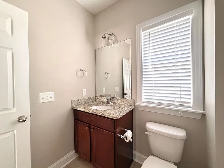 4217 Scharite St — Photo 14