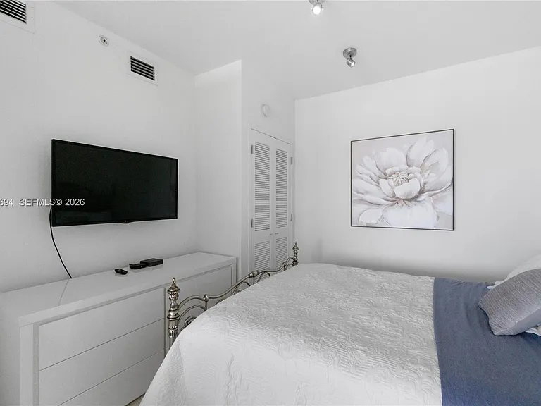 100 Lincoln Rd #Penthouse 14 — Photo 12