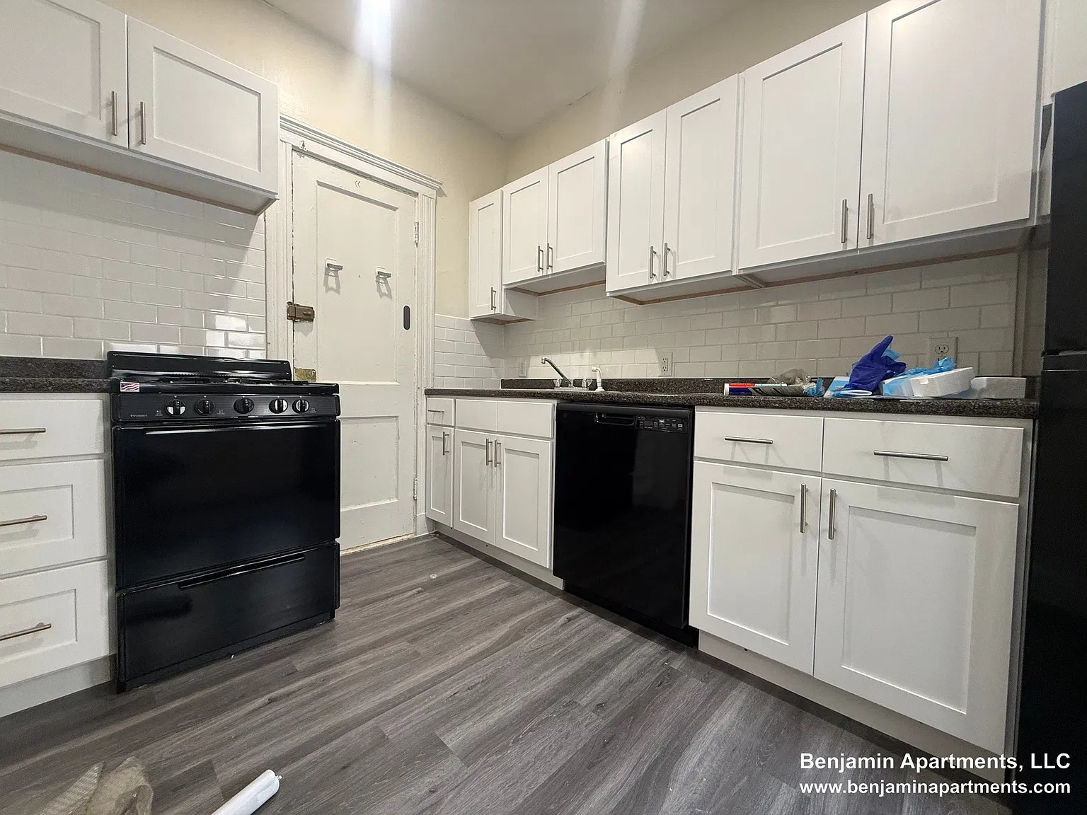 1 bed, 9999 sqft, $2,245 — Photo 2