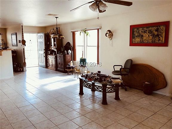 4th image of 829 Angelus Oaks Dr