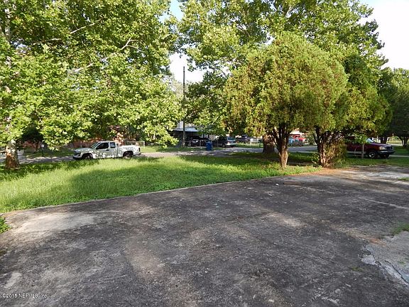 5th image of 13420 Beall Ave