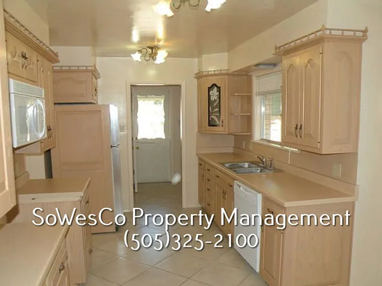 1616 Southside River Rd — Photo 3