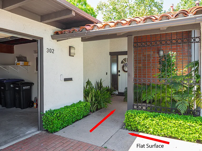 The surface is flat and wide as an accesicibility feature.