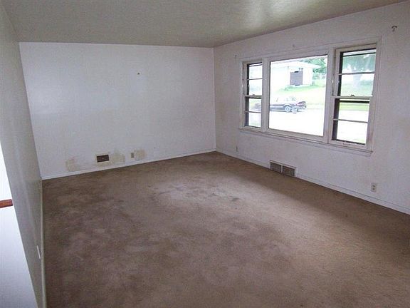 5th image of 524 Hillridge Dr
