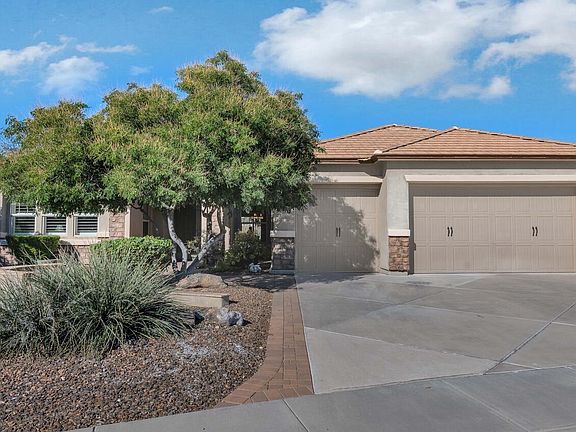 2nd image of 26606 N 57TH Avenue