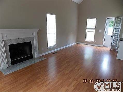 2nd image of 205 Cypress Ct