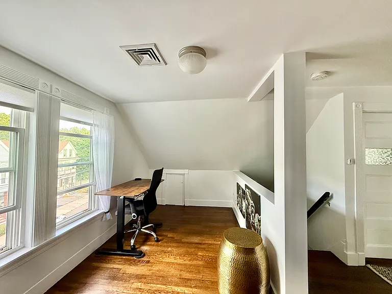 72 Lexington Ave #3 — Photo 17