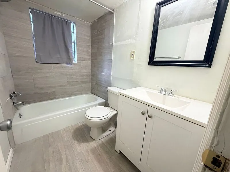 3 bed, 1.0 bath, 875 sqft, $899 — Photo 4