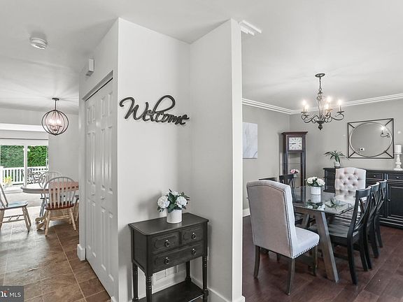 3rd image of 3320 Nicole Ct