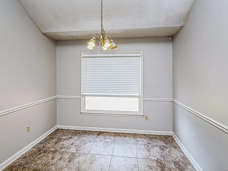 8730 Raspberry Ln — Photo 6