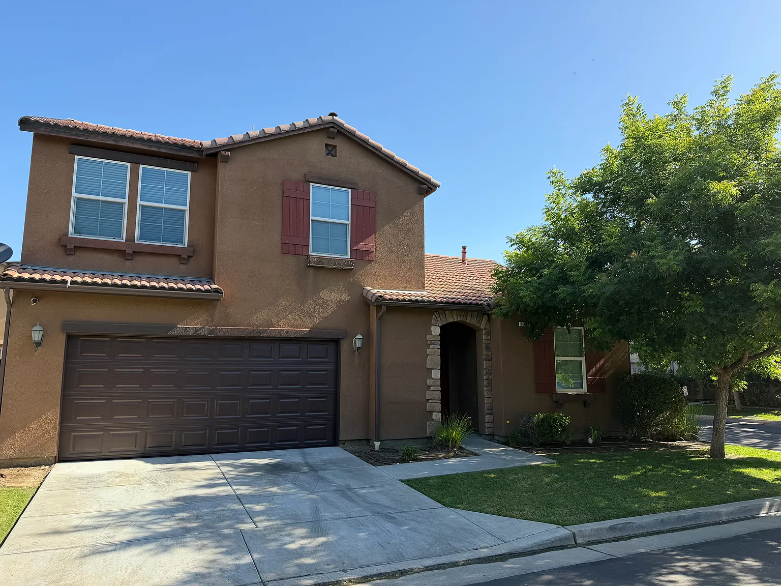 4 bed, 1786 sqft, $2,500 — Photo 1