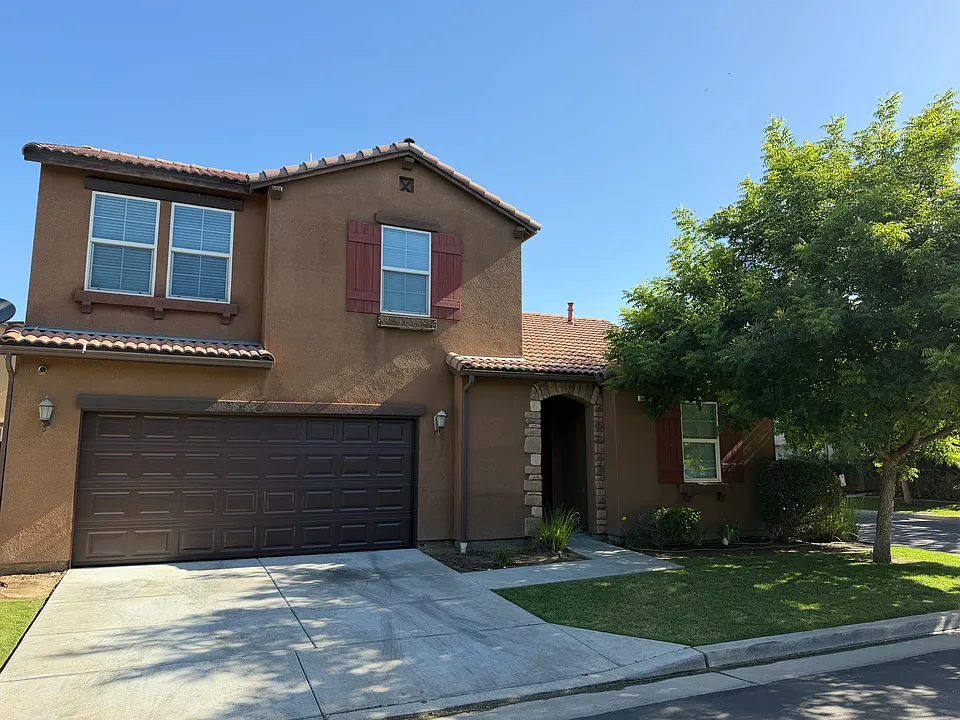 1774 W Burgundy Way