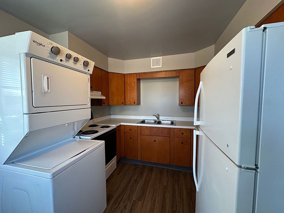 1st image of 2605 E 18th St #2611