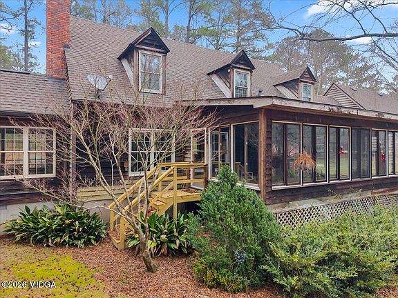 12th image of this home