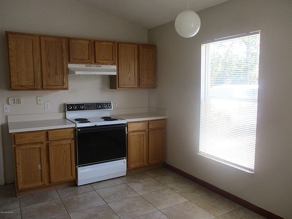 3rd image of 2497 Eldron Blvd SE