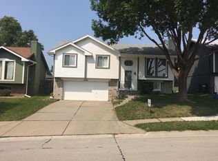 8406 Girard St, Omaha, NE 68122