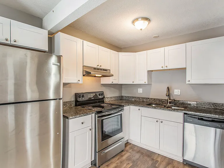3739 Wyandotte St #116-1 — Photo 15