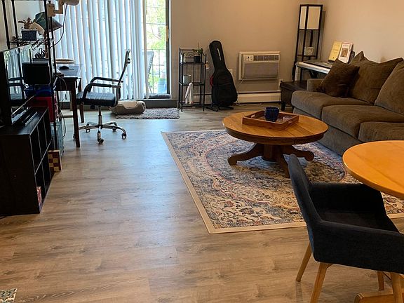 3rd image of 106 Tremont St #205-116