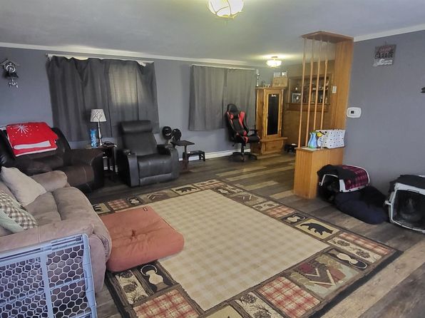 515 E Maple St, Rawlins, WY 82301