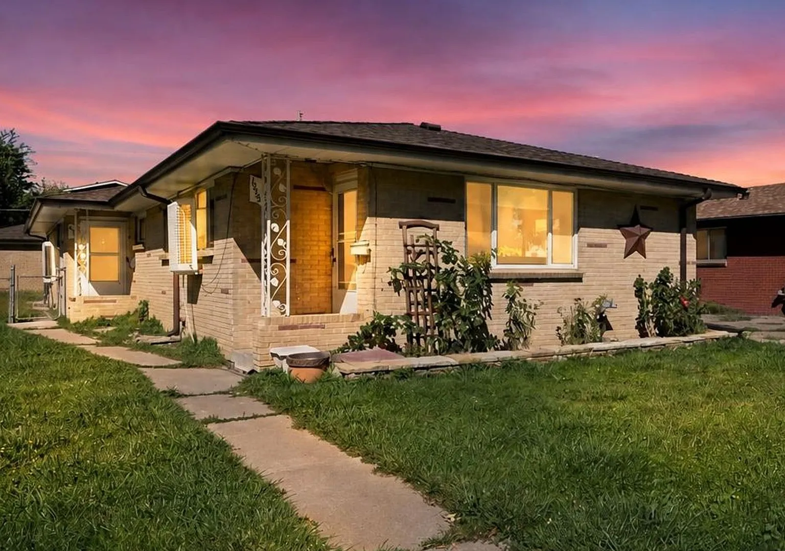 Charming 2BR Duplex in Denver — Photo 1