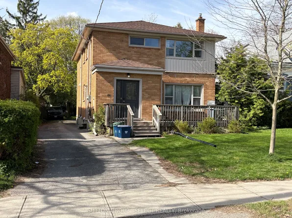 196 Emery St E, London, ON N6C 2E2