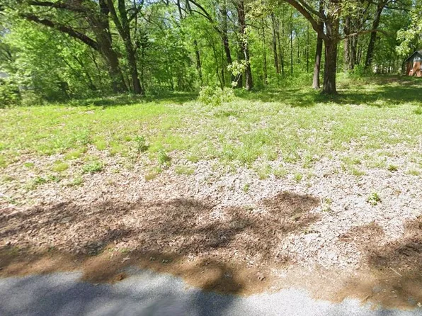 1390 North Dr, Memphis, TN 38109