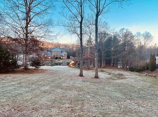 29 Ridgerock Dr, Signal Mountain, TN 37377