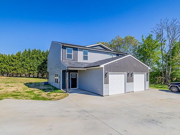 3rd image of 4050 Parris Bridge Rd