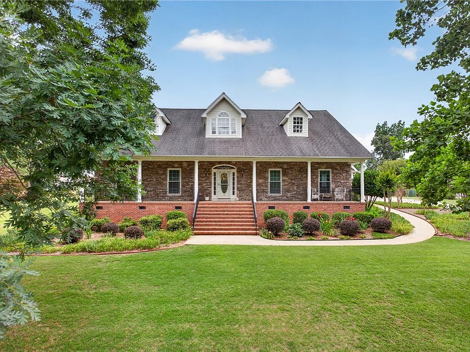 1st image of 534 Broadwater Cir