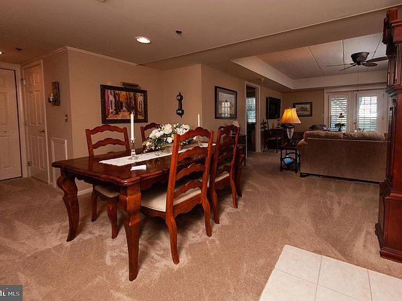2nd image of 4111 Centennial Sta #411