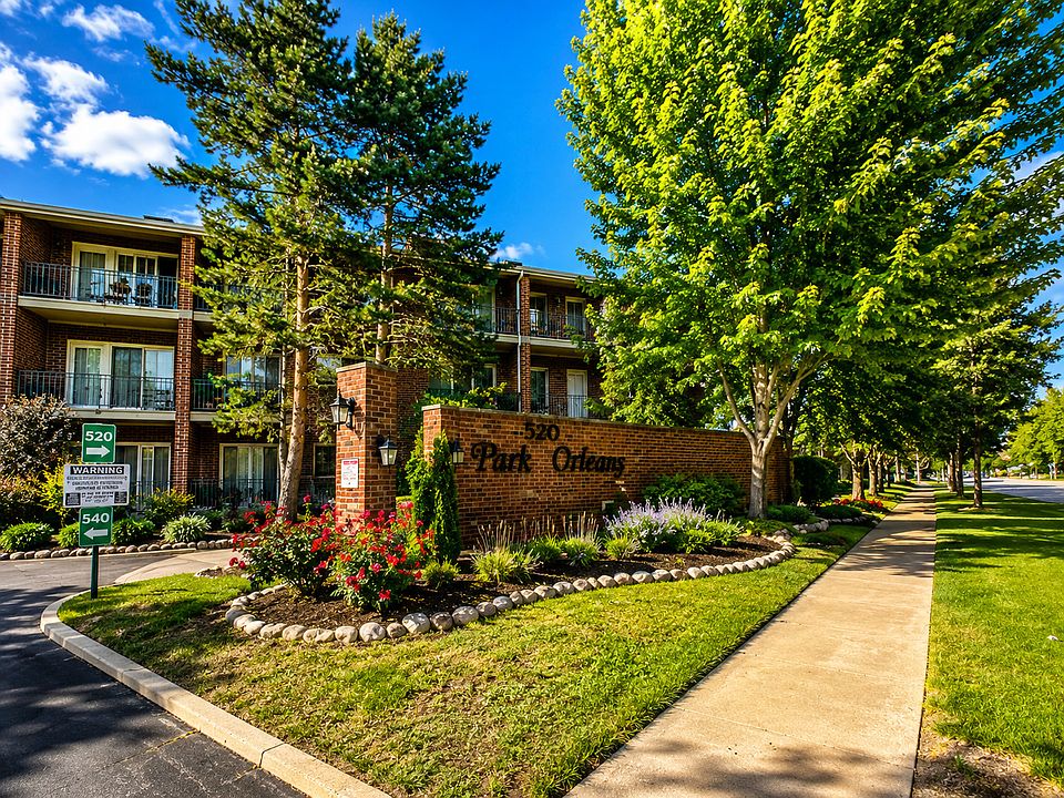 1st image of 520 Biesterfield Rd APT 209
