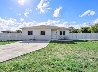 11490 W Golf Dr, Miami, FL 33167