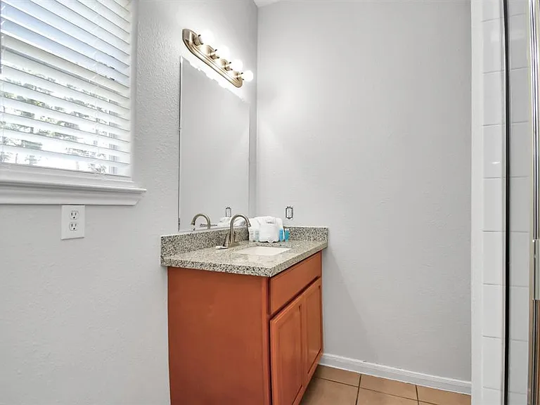 8102 Rhobell St #A — Photo 27
