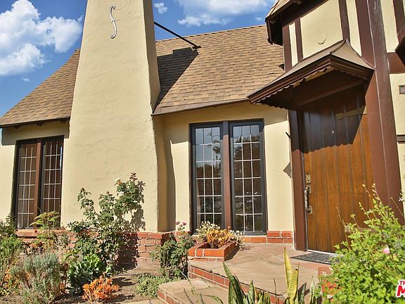 5th image of 1081 Stearns Dr
