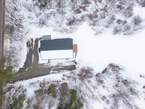 4th image of 553 Stanley Road