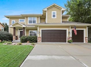 2909 SE Jennifer Dr, Lees Summit, MO 64063