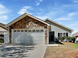 112 Charlotte Ct, Winston Salem, NC 27103