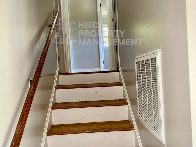 5 Castlewood Dr — Photo 9