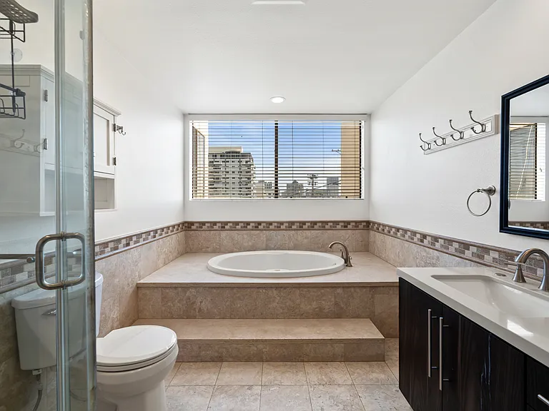 1227 N Brand Blvd #7 — Photo 10