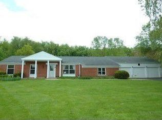 949 Willow Ln, Dundee, IL 60118