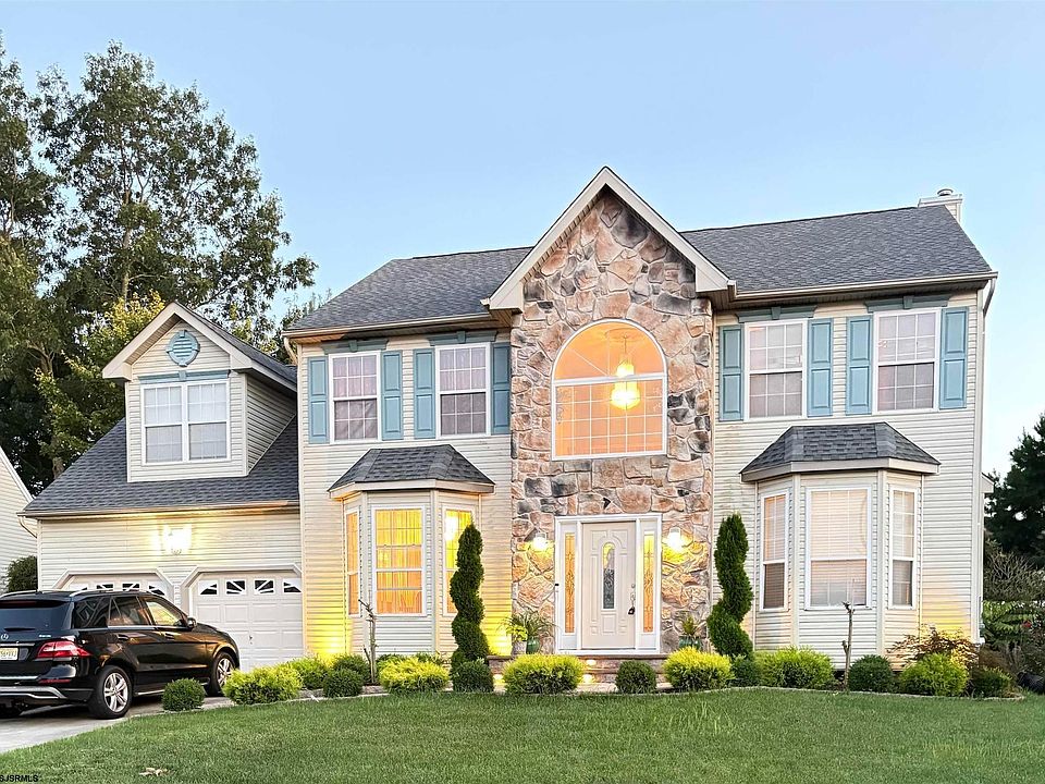 1st image of 9 Brielle Ave