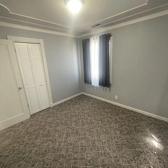 2145 Lombard St — Photo 3