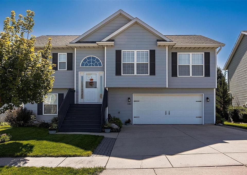 1st image of 1363 Langenberg Ave