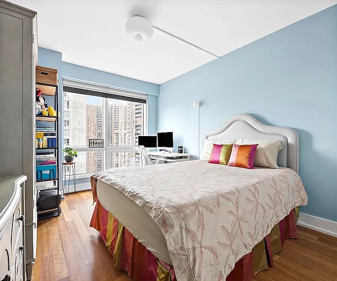 350 W 42nd St #23A — Photo 6