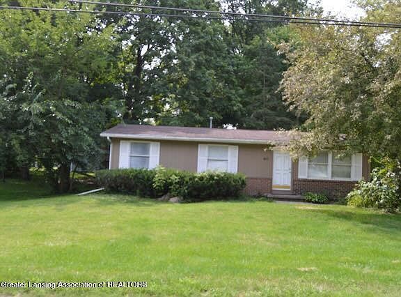 2nd image of 411 Sawyer Rd